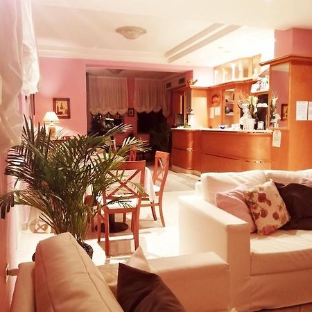 Hotel Azzurra 살소마지오레테르메 외부 사진