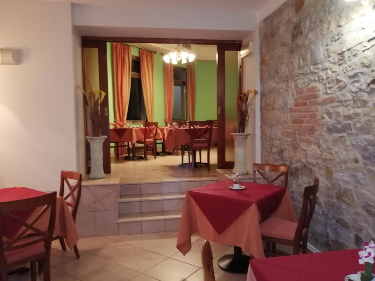 Hotel Azzurra 살소마지오레테르메 외부 사진