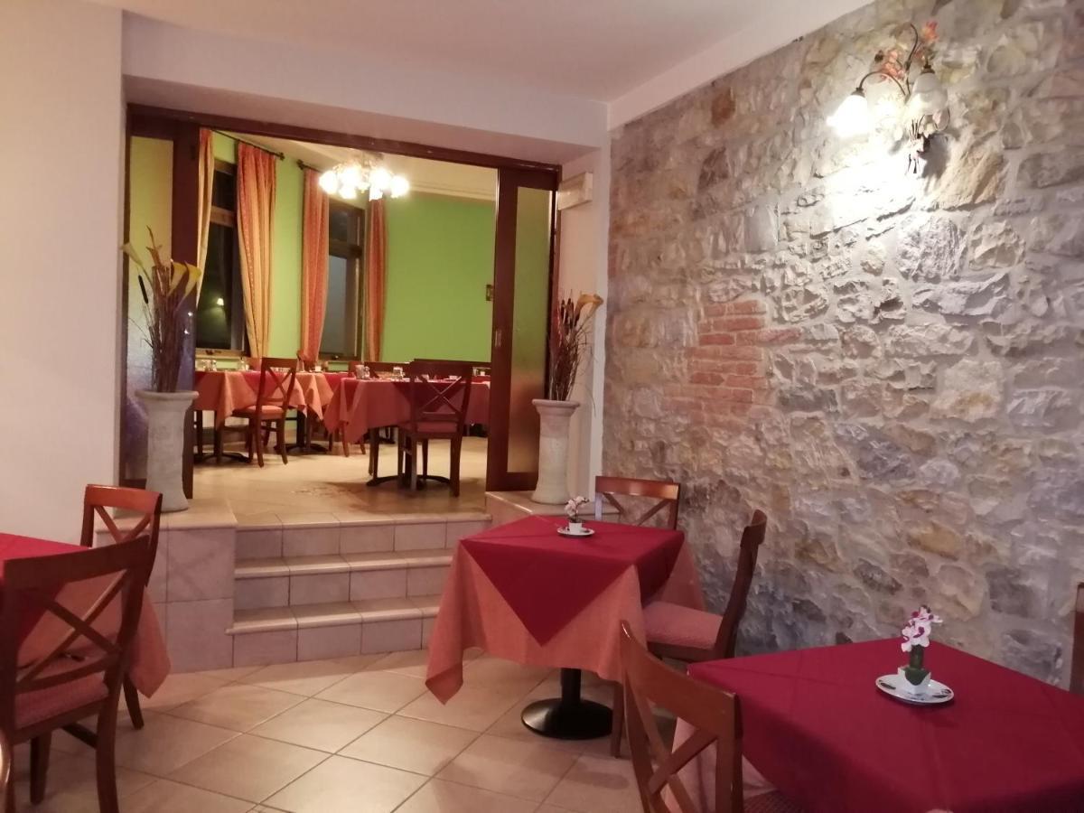 Hotel Azzurra 살소마지오레테르메 외부 사진