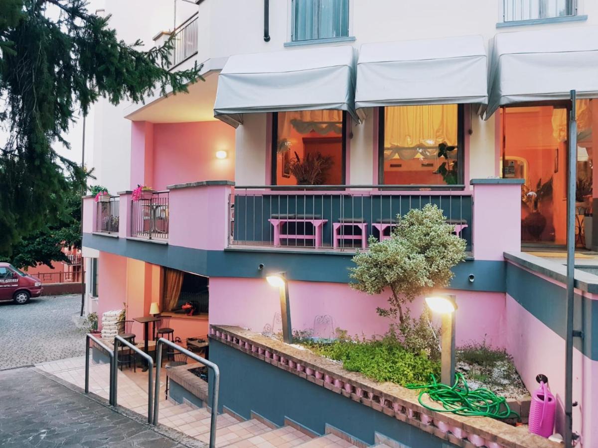 Hotel Azzurra 살소마지오레테르메 외부 사진