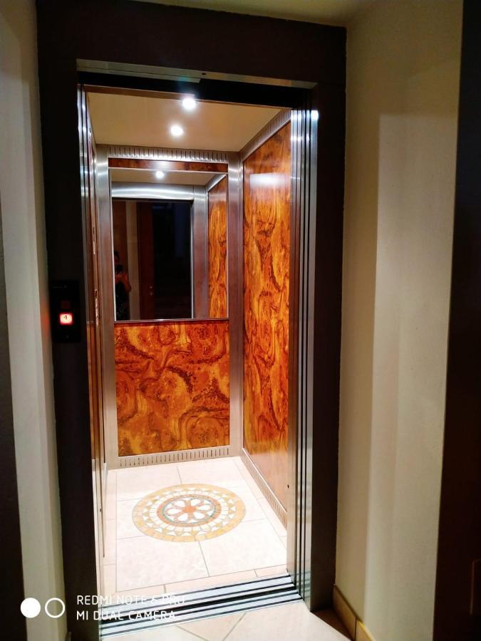 Hotel Azzurra 살소마지오레테르메 외부 사진
