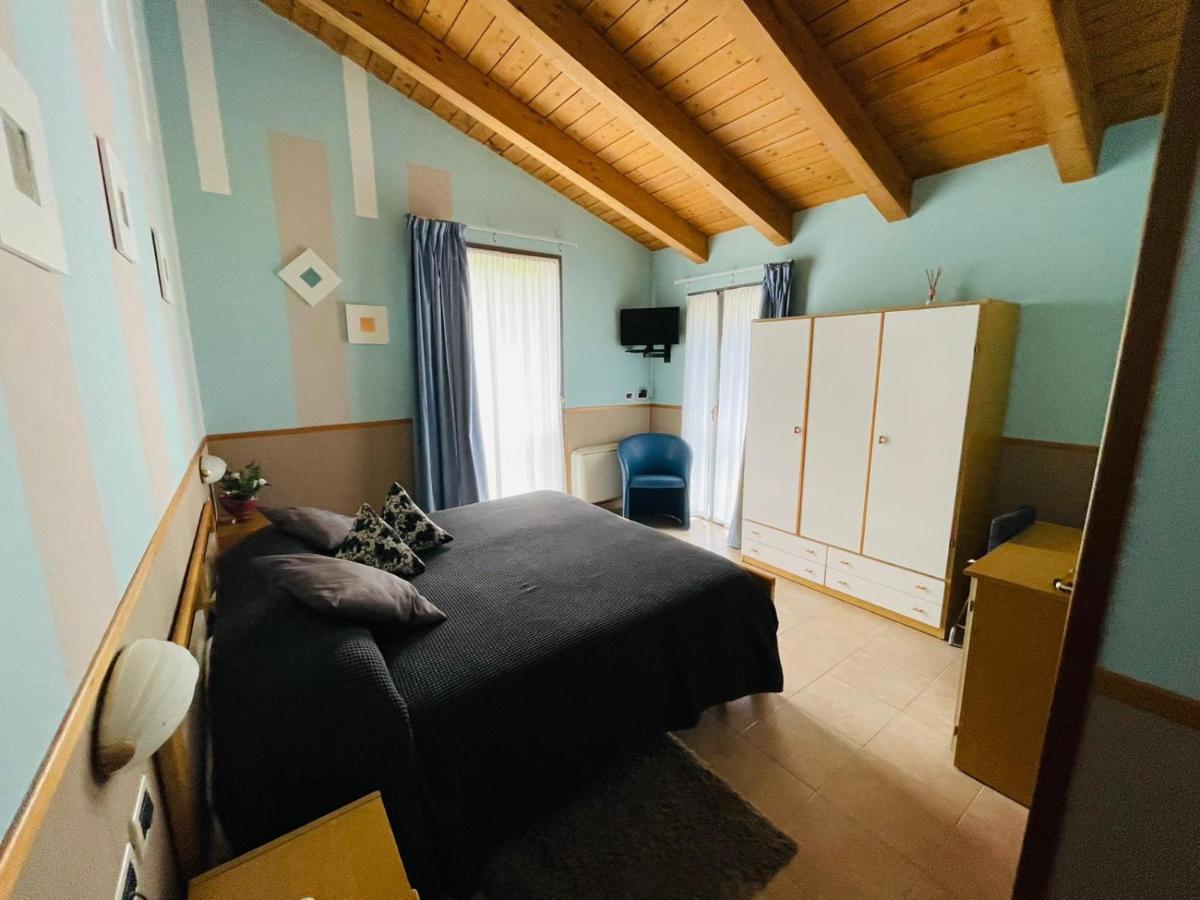Hotel Azzurra 살소마지오레테르메 외부 사진