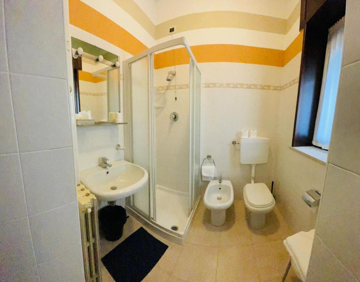 Hotel Azzurra 살소마지오레테르메 외부 사진